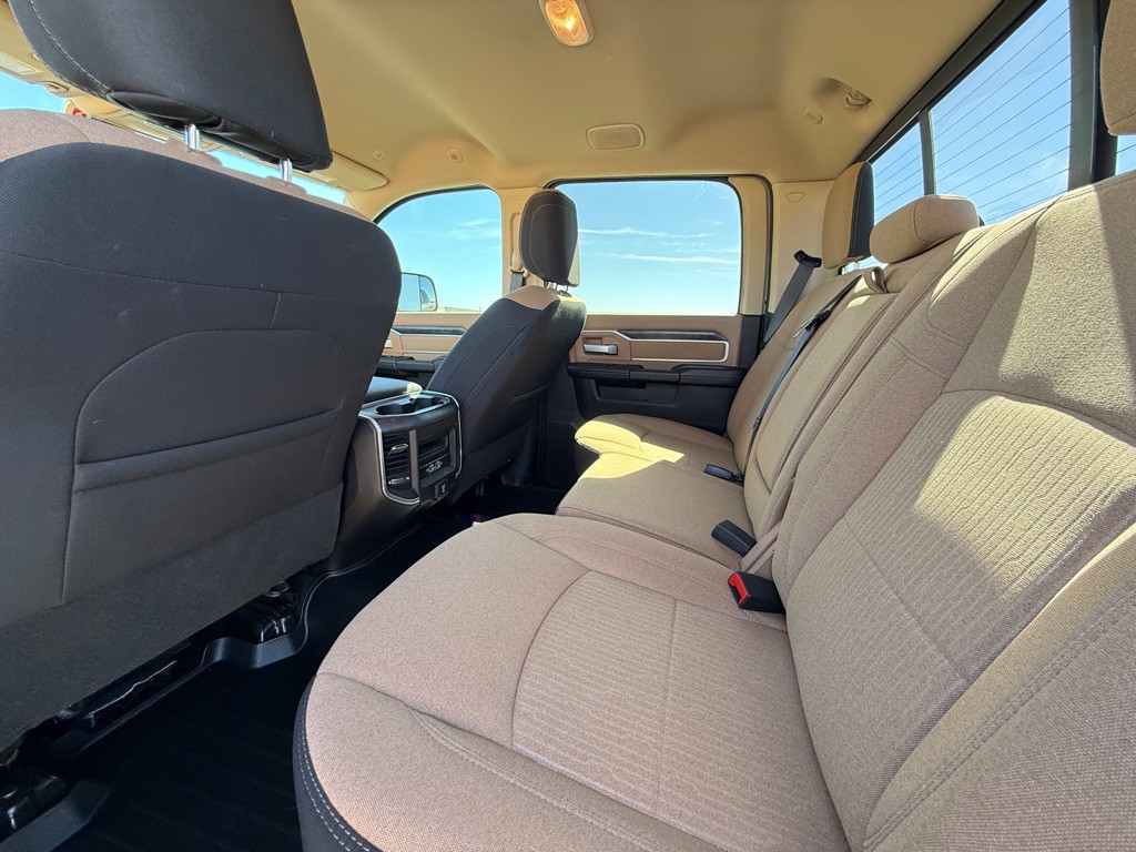 2022 RAM 2500 Image 15