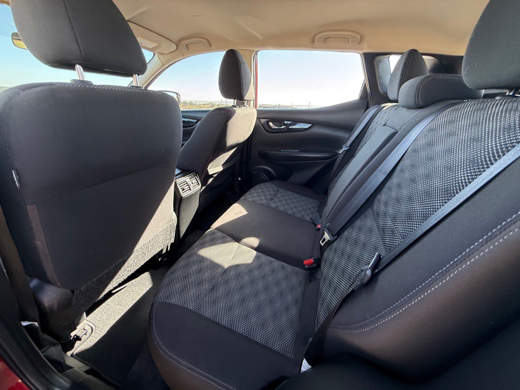 2018 Nissan Rogue Image 9