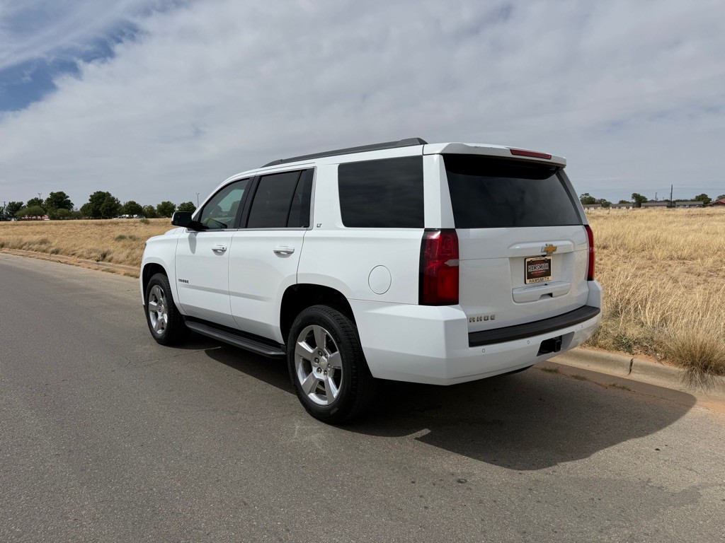 2017 Chevrolet Tahoe Image 3