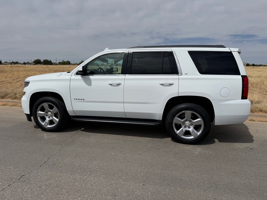 2017 Chevrolet Tahoe Image 4