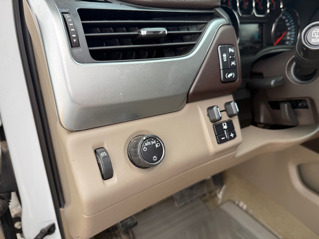2017 Chevrolet Tahoe Image 8