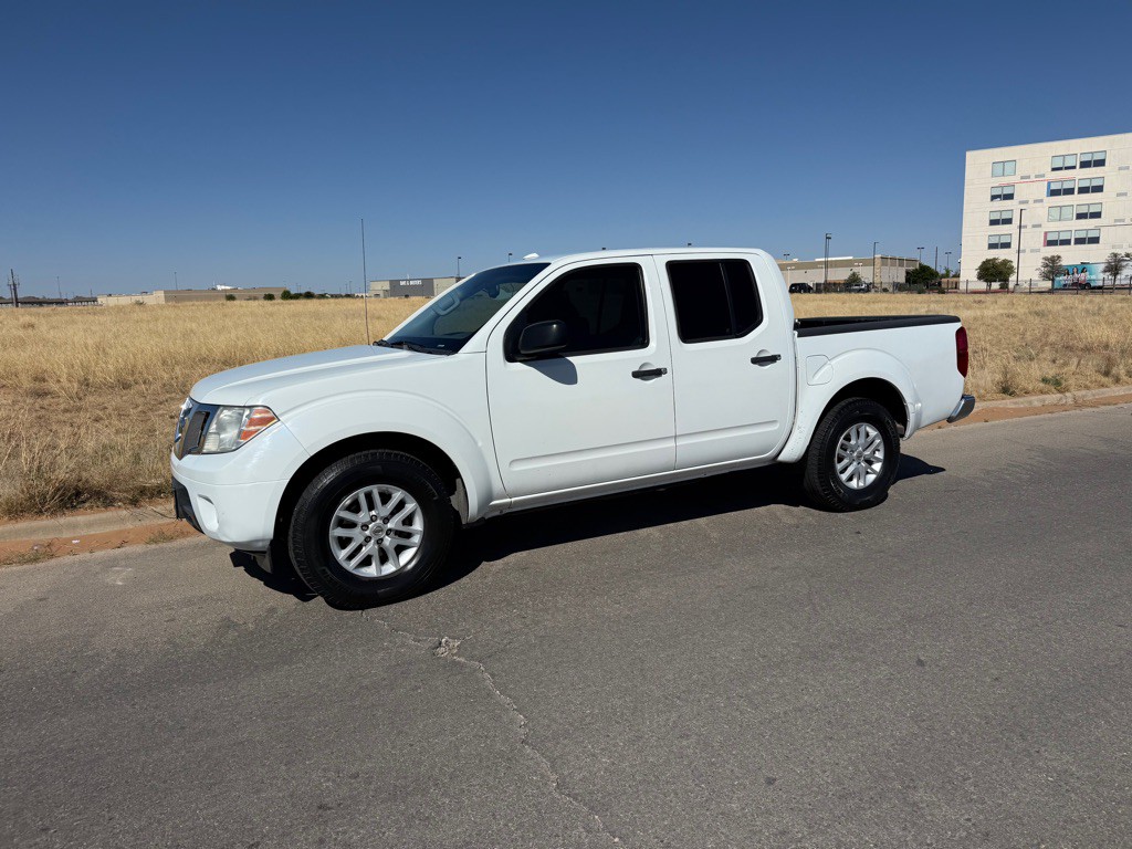 2018 Nissan Frontier Image 2