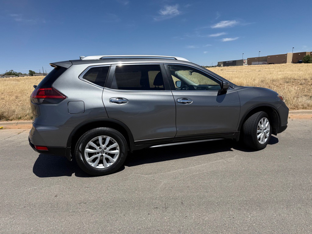 2020 Nissan Rogue Image 10