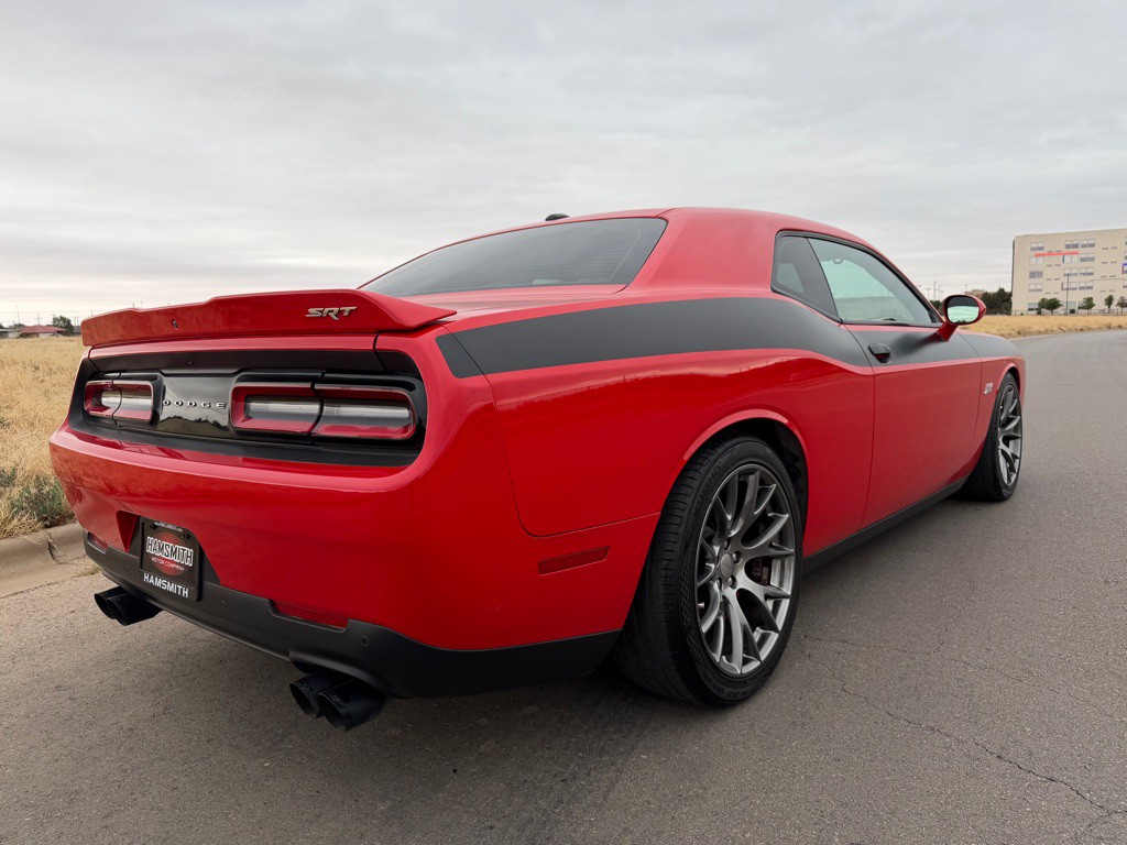 2017 Dodge Challenger Image 6
