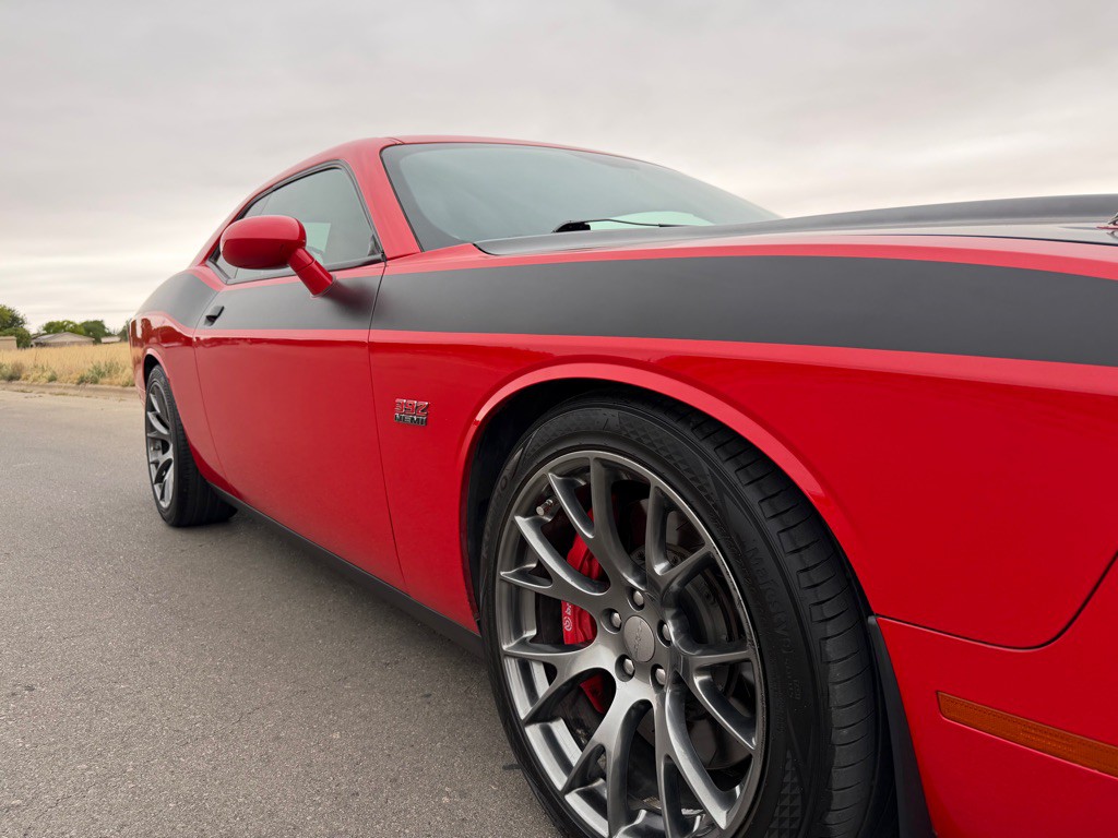 2017 Dodge Challenger Image 7