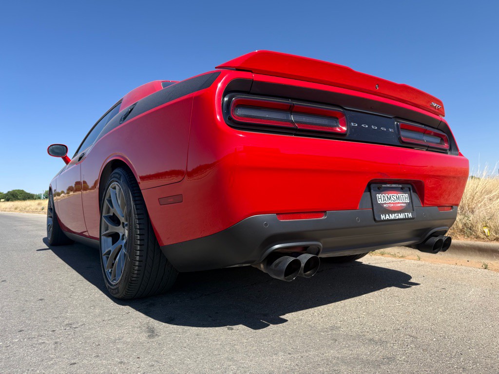 2017 Dodge Challenger Image 21