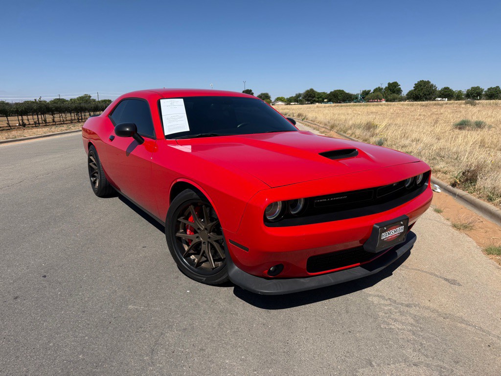 2016 Dodge Challenger Image 6