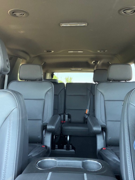 2025 GMC Yukon Image 12