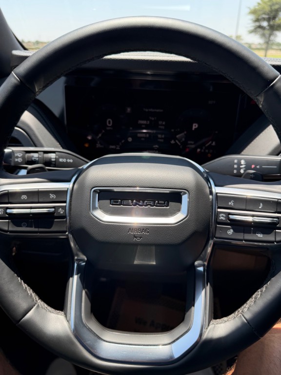 2025 GMC Yukon Image 14