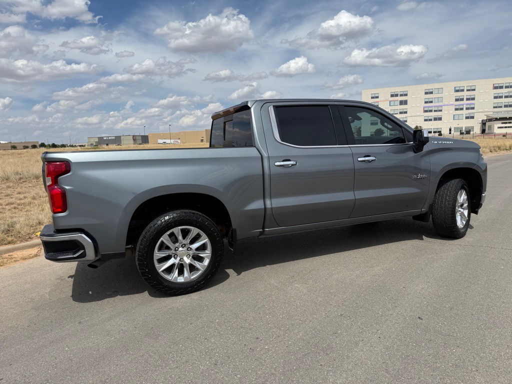 2021 Chevrolet Silverado 1500 Image 3