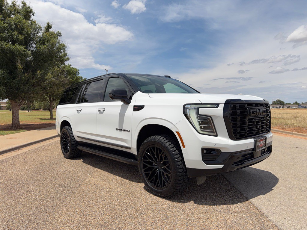2025 GMC Yukon Image 7