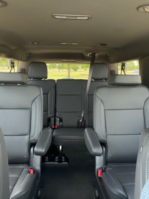 2025 GMC Yukon Image 9