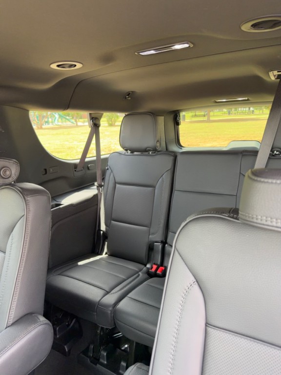 2025 GMC Yukon Image 16