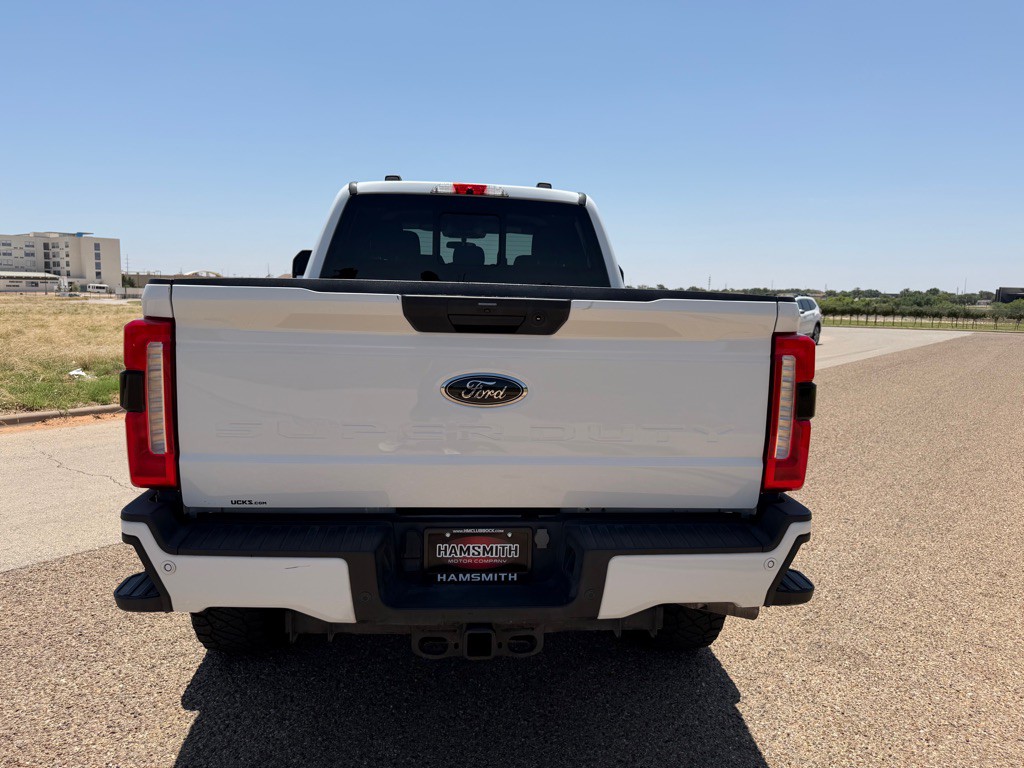 2023 Ford F-350 Image 10