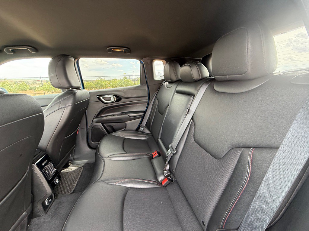 2025 Jeep Compass Image 3