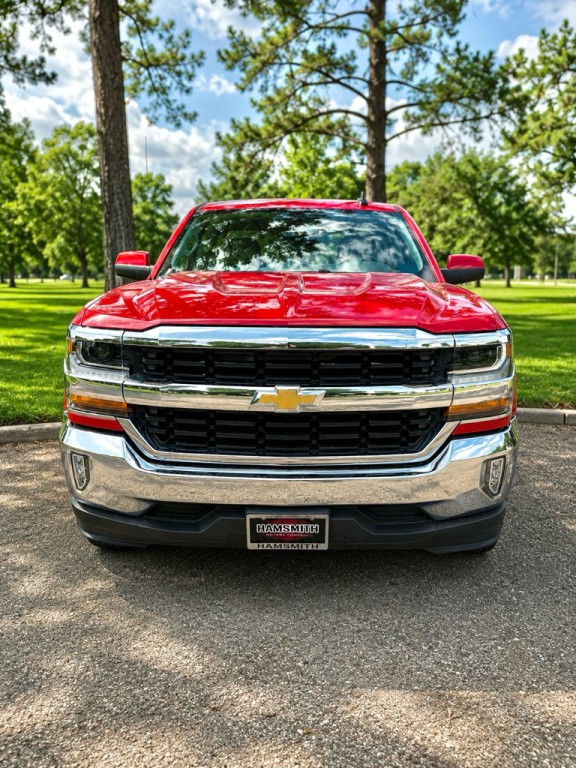 2017 Chevrolet Silverado 1500 Image 2