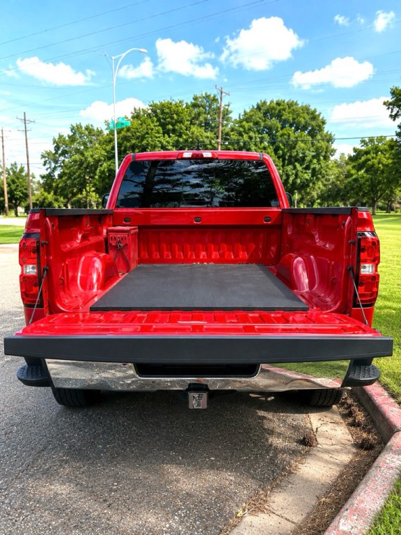 2017 Chevrolet Silverado 1500 Image 3