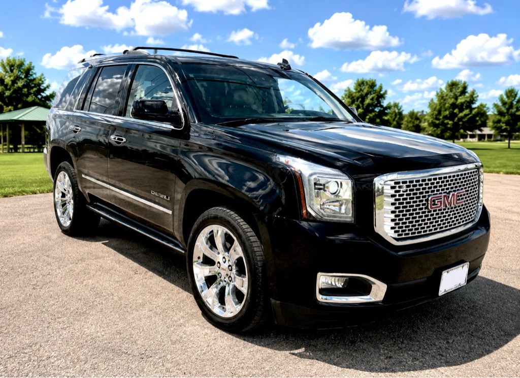 2015 GMC Yukon Image 1