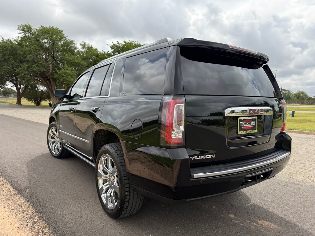 2015 GMC Yukon Image 2