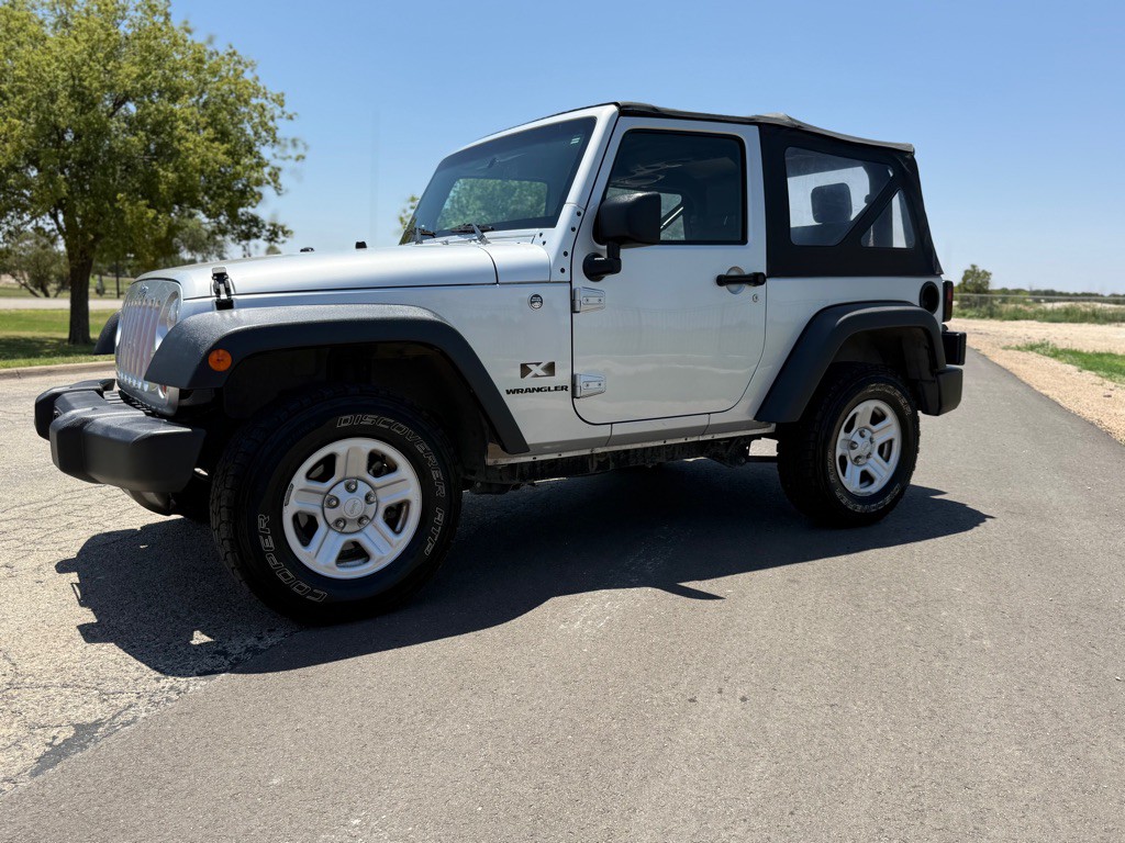 2007 Jeep Wrangler Image 2