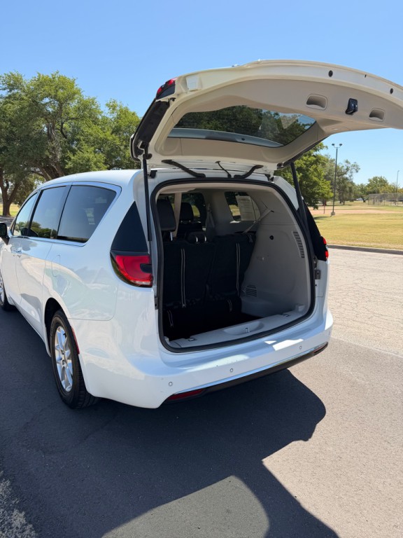 2023 Chrysler Pacifica Image 6