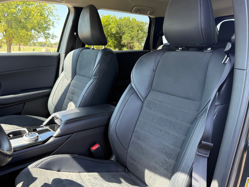 2025 Mitsubishi Outlander Image 5