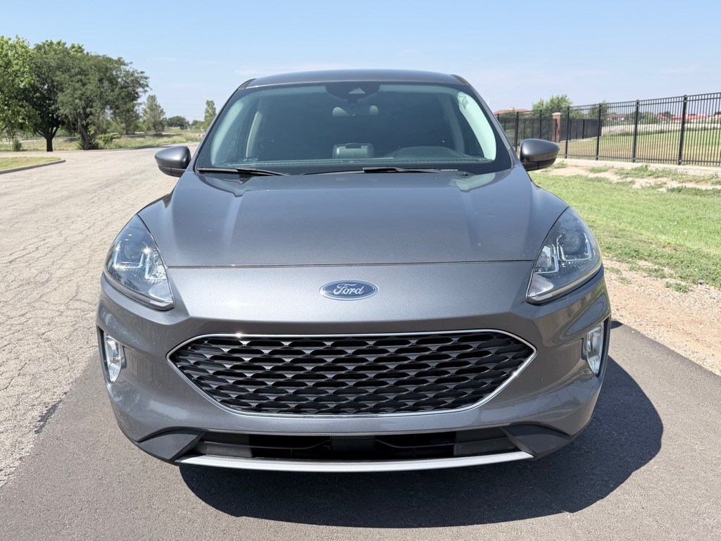 2022 Ford Escape Image 2