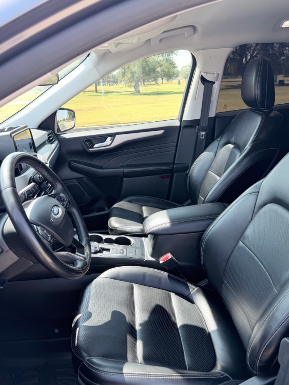 2022 Ford Escape Image 9