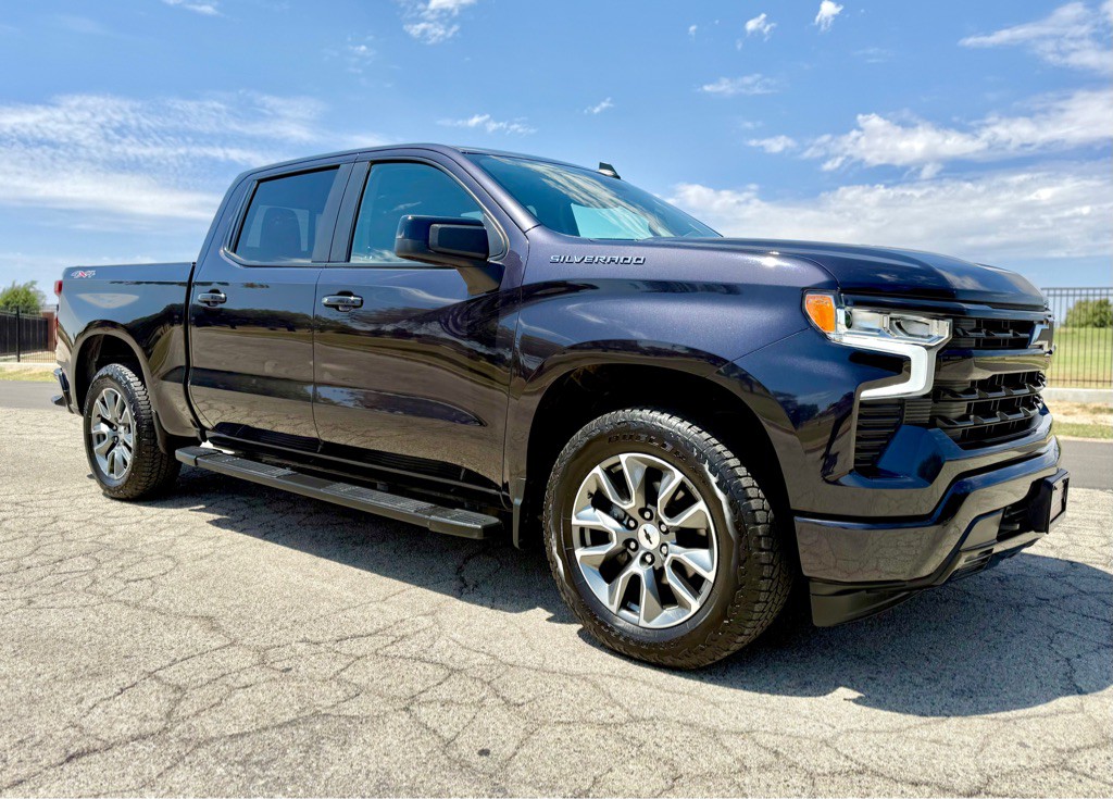 2024 Chevrolet Silverado 1500 Image 1