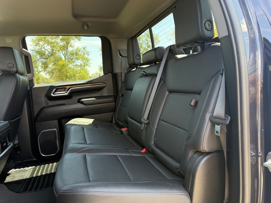 2024 Chevrolet Silverado 1500 Image 9