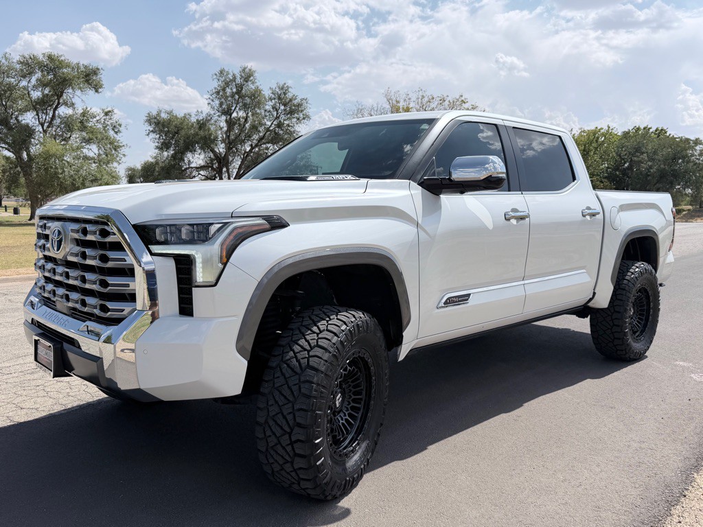 2024 Toyota Tundra Image 3