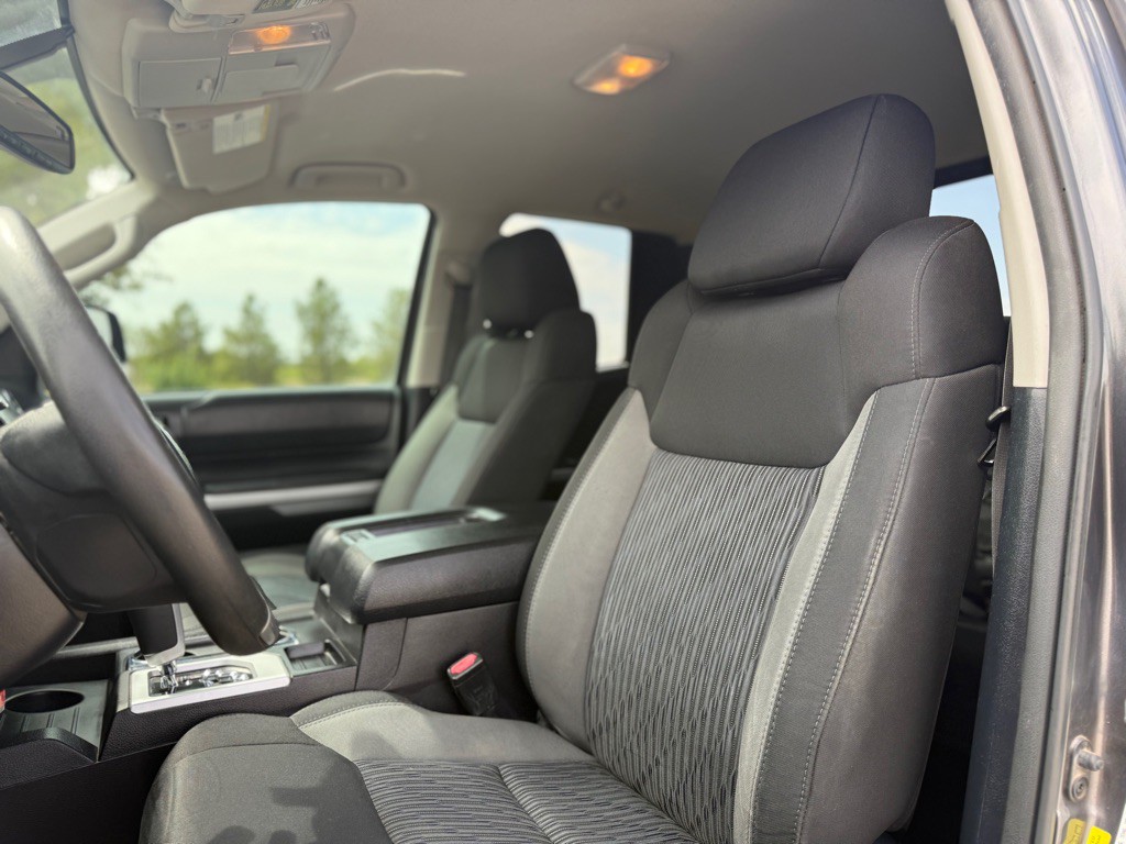 2015 Toyota Tundra Image 5
