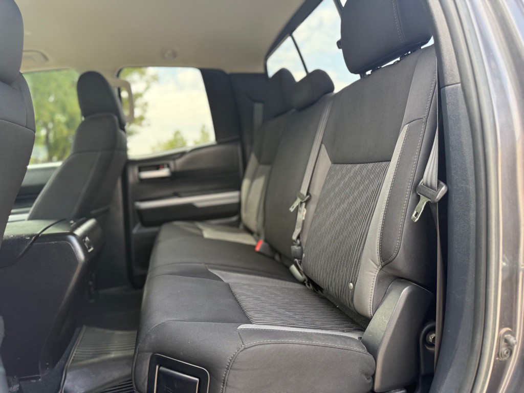 2015 Toyota Tundra Image 6