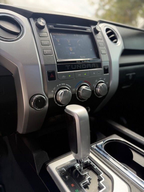 2015 Toyota Tundra Image 7