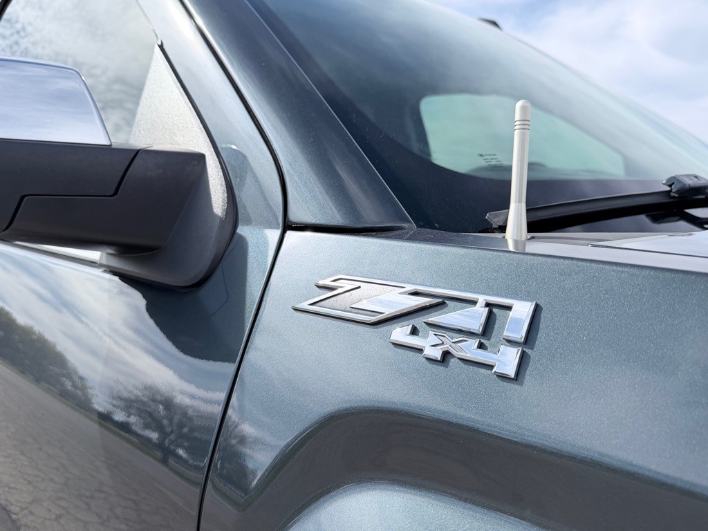 2017 GMC Sierra Image 14
