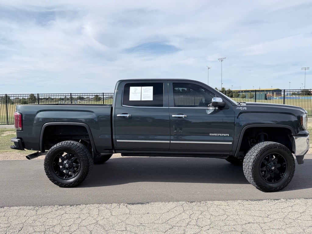 2017 GMC Sierra Image 16