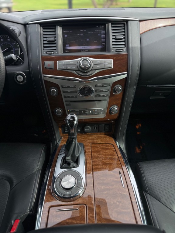 2018 INFINITI QX80 Image 8