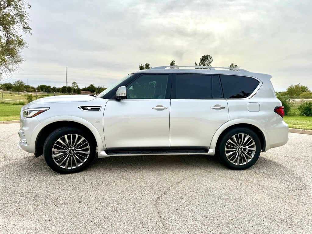 2018 INFINITI QX80 Image 12