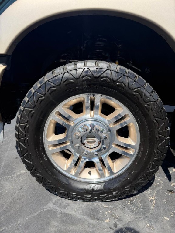 2012 Ford F-250 Image 9