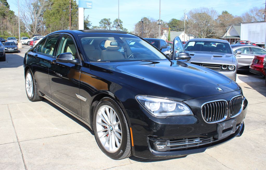 2014 BMW 7 Series Image 4