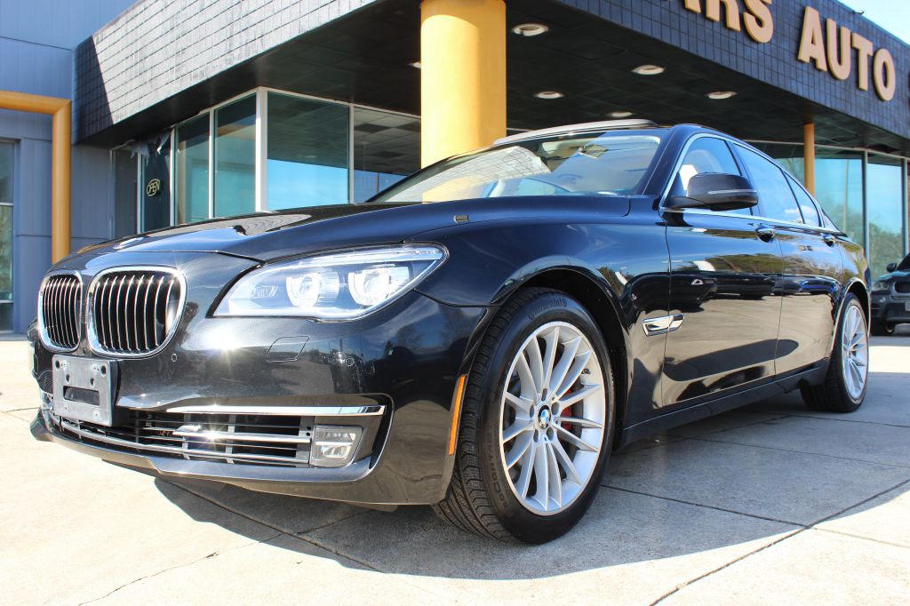 2014 BMW 7 Series Image 6
