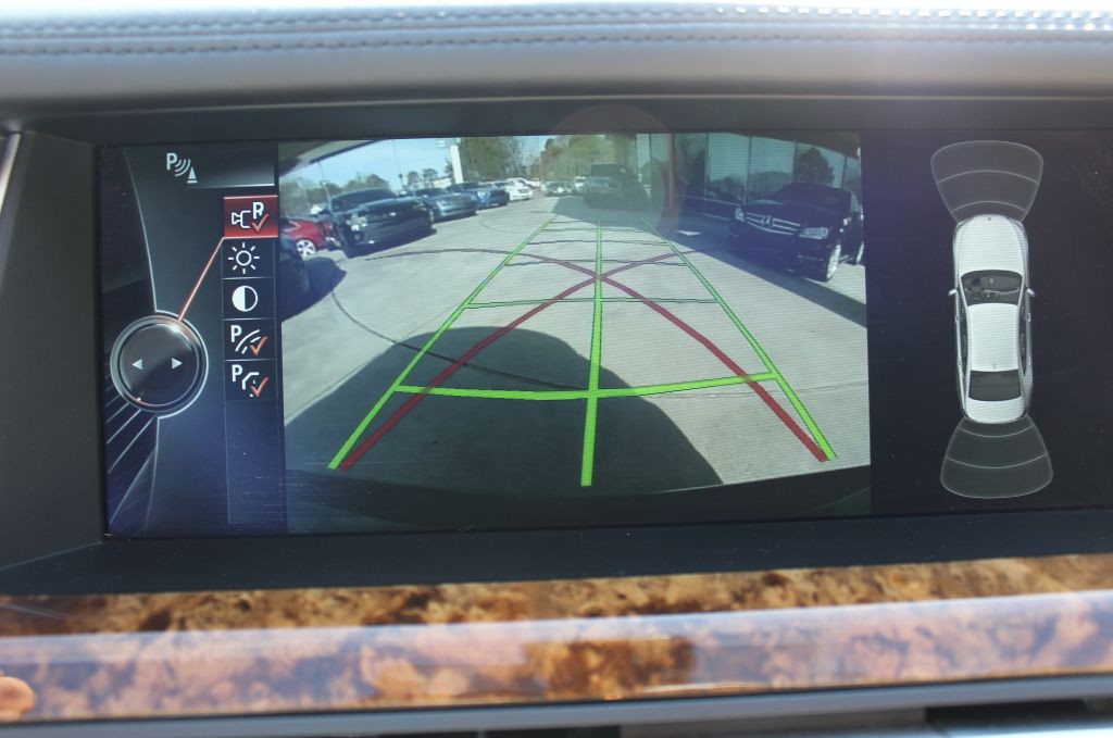 2014 BMW 7 Series Image 20