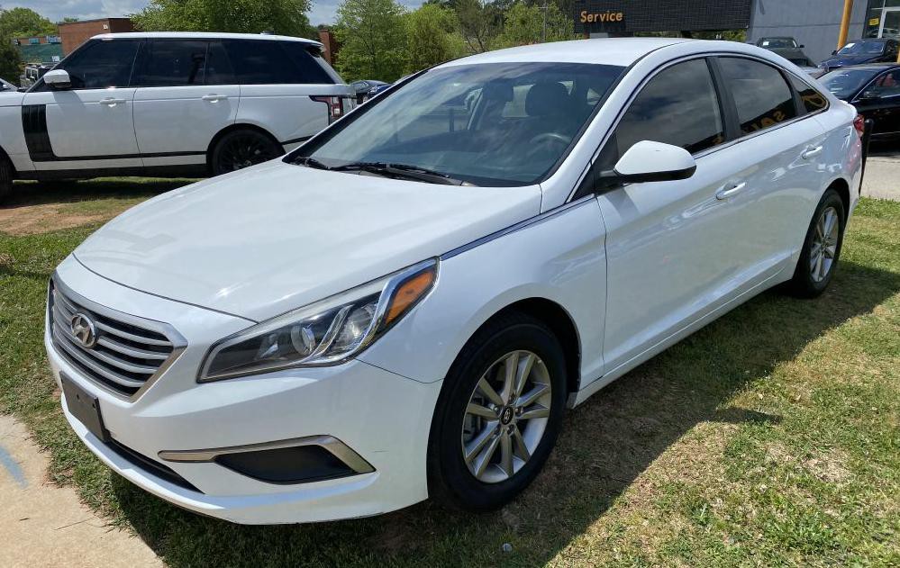 2017 Hyundai Sonata Image 1