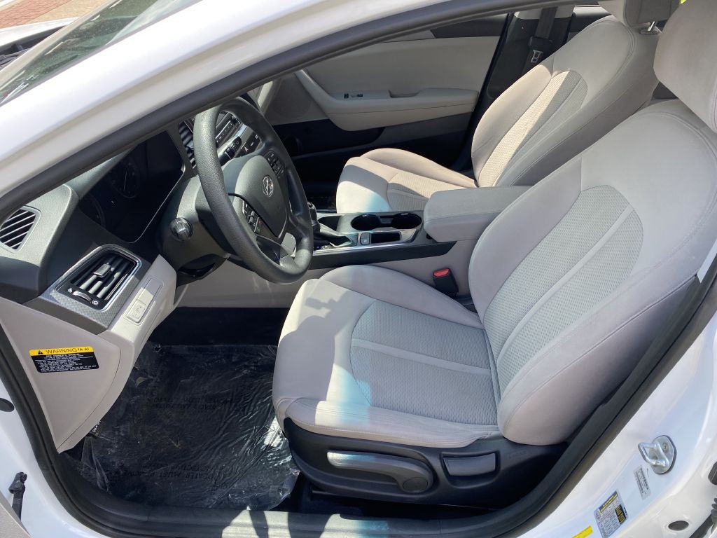 2017 Hyundai Sonata Image 9