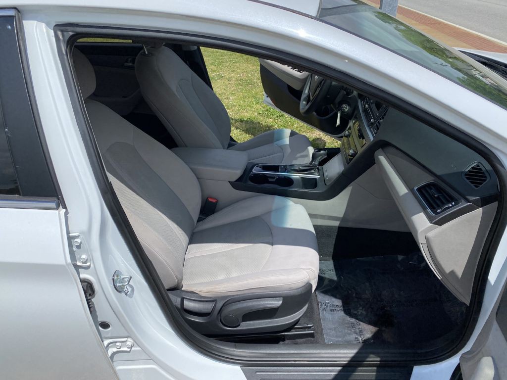 2017 Hyundai Sonata Image 10