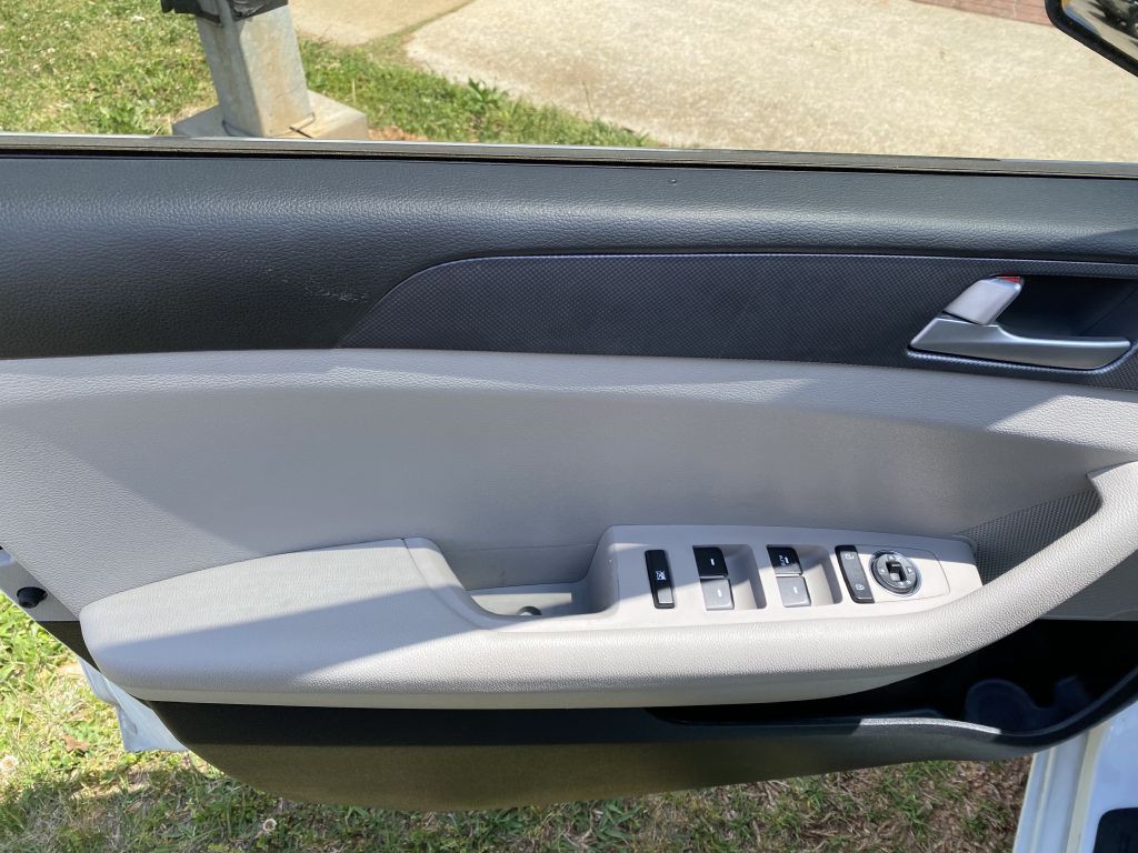 2017 Hyundai Sonata Image 19