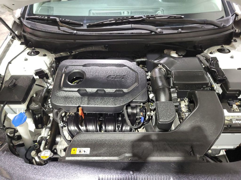 2017 Hyundai Sonata Image 23