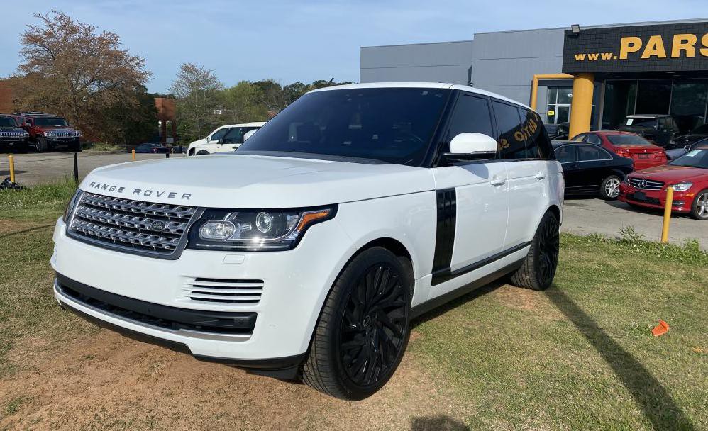 2017 Land Rover Range Rover Image 2