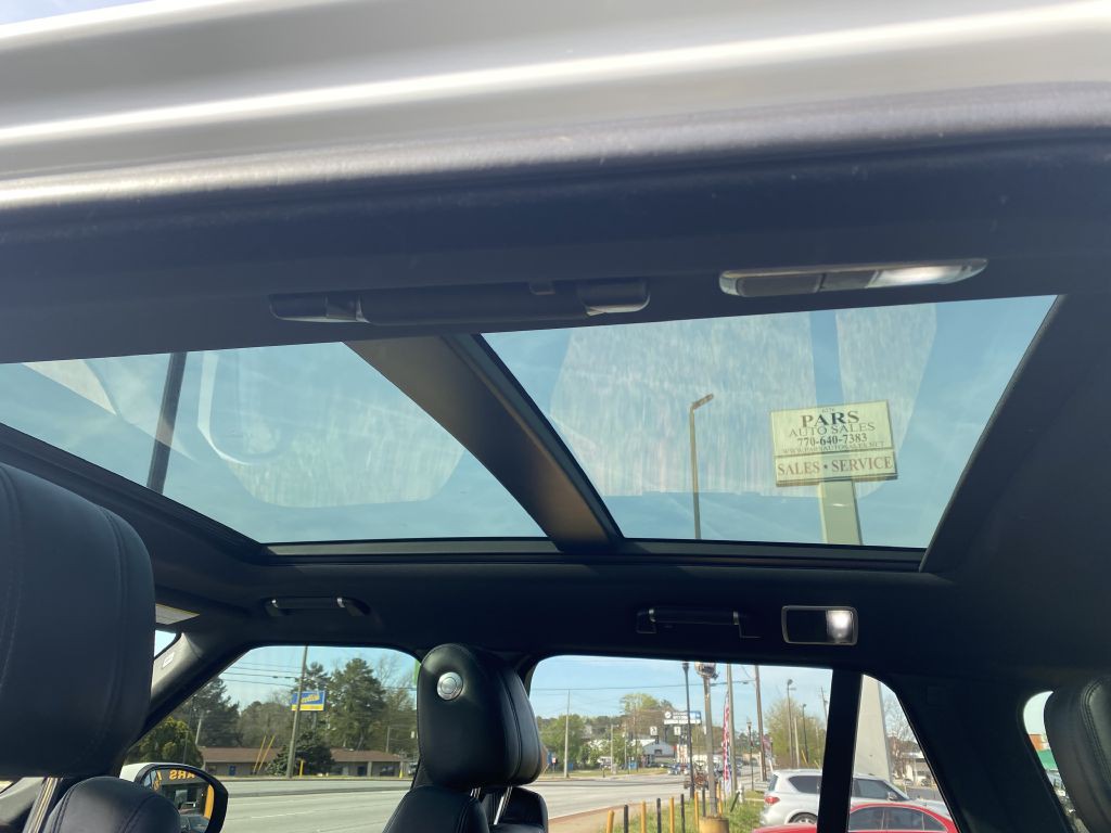 2017 Land Rover Range Rover Image 23