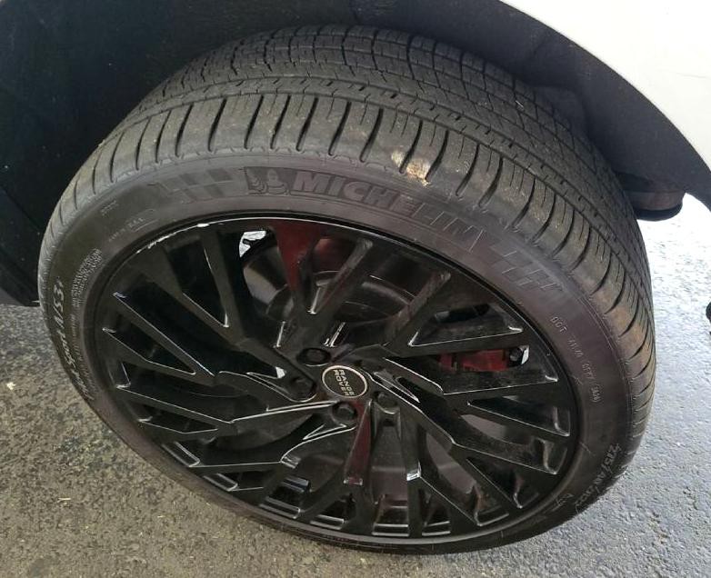 2017 Land Rover Range Rover Image 29